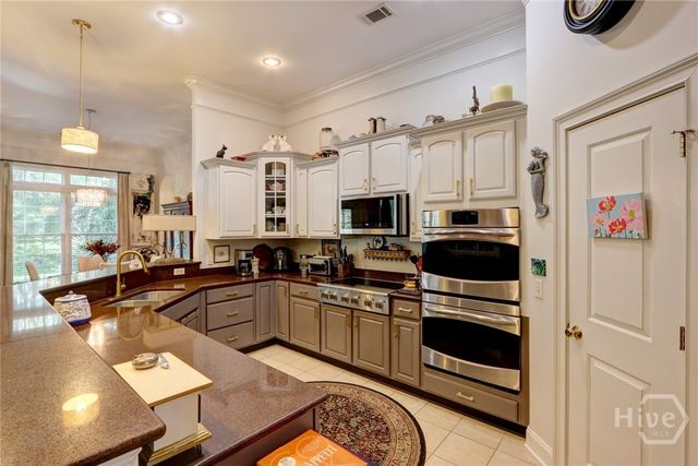 14 Lazy Hammock Court, Savannah, GA 31419