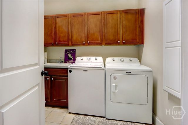 14 Lazy Hammock Court, Savannah, GA 31419