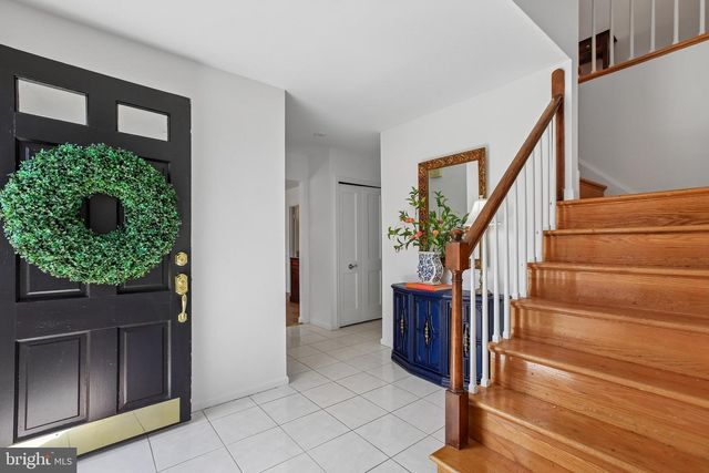 4 OVERGATE CT, Cockeysville, MD 21030