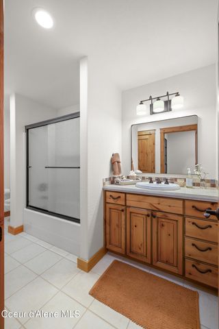 4668 S Meadow Lane DR, Coeur D'alene, ID 83814