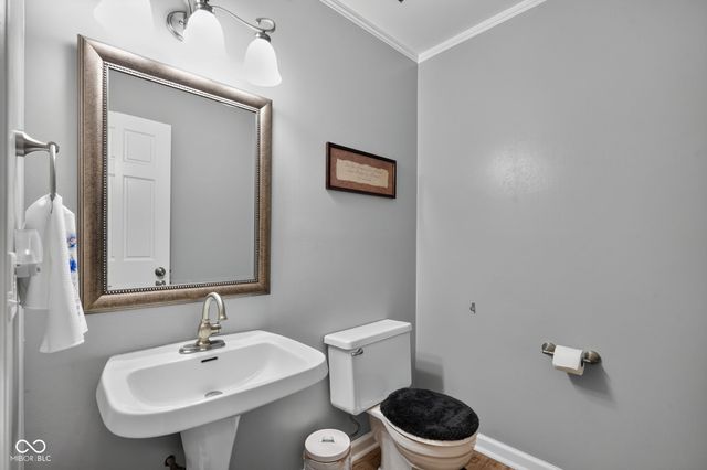 101 Wellington Bluff Court, Noblesville, IN 46060