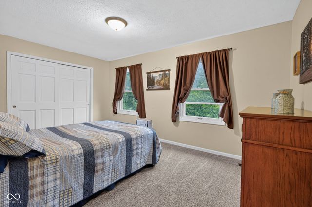 101 Wellington Bluff Court, Noblesville, IN 46060