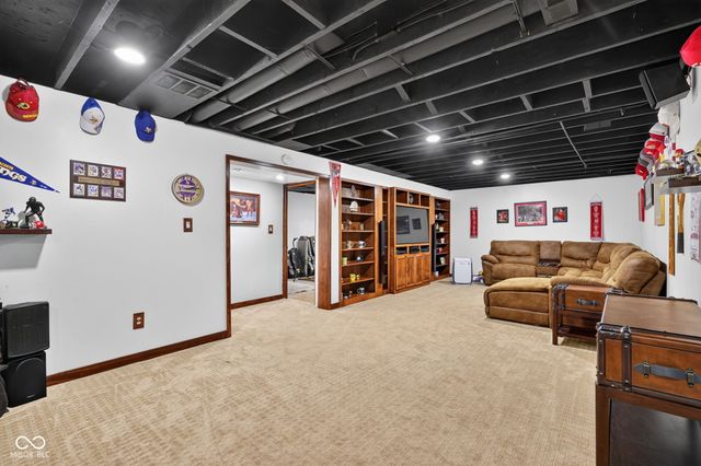 101 Wellington Bluff Court, Noblesville, IN 46060