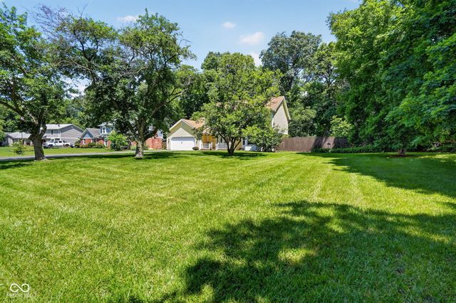 101 Wellington Bluff Court, Noblesville, IN 46060