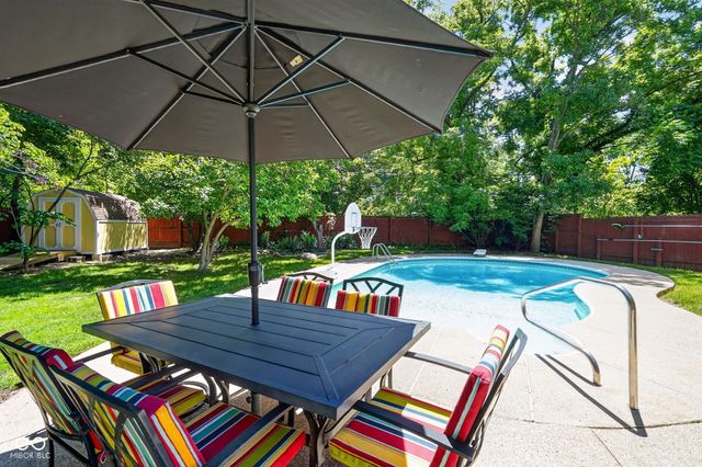 101 Wellington Bluff Court, Noblesville, IN 46060