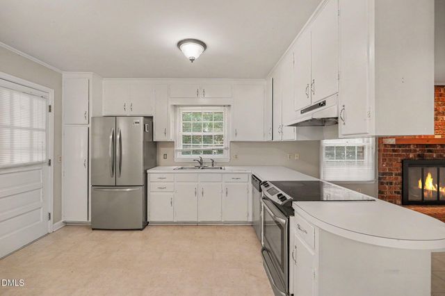 804 Reedy Creek Road, Cary, NC 27513