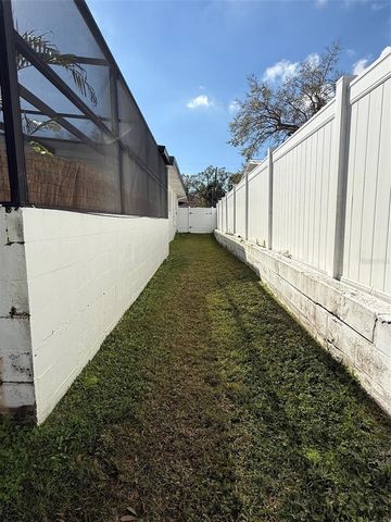 705 W RIVER HEIGHTS AVENUE, Tampa, FL 33603