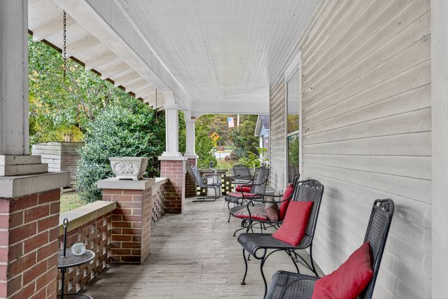 204 Bright Ave, Fayetteville, TN 37334