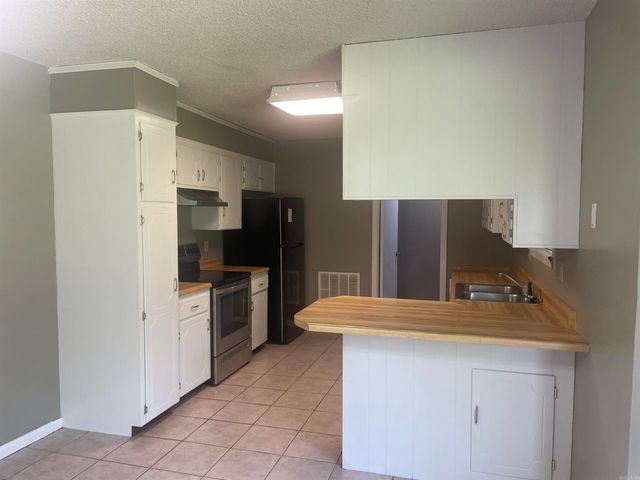 9 Meadow Creek, Conway, AR 72032
