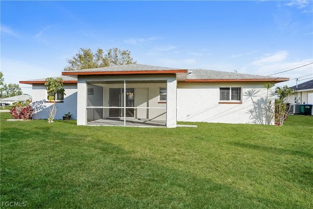 220 SE 13th ST, Cape Coral, FL 33990