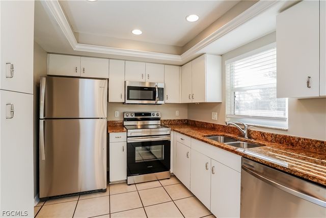 220 SE 13th ST, Cape Coral, FL 33990