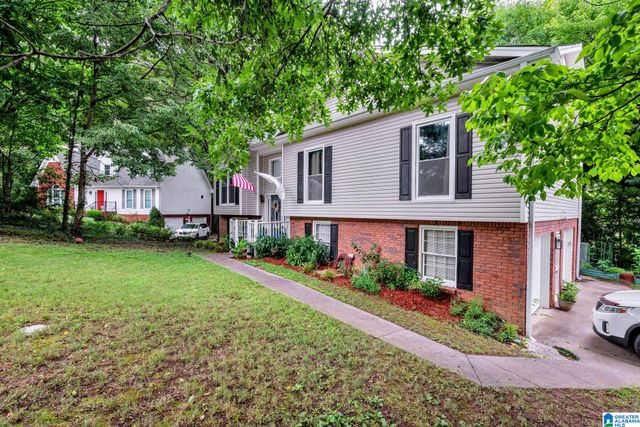 6001 WOODVALE DRIVE, Helena, AL 35080