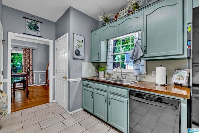 6001 WOODVALE DRIVE, Helena, AL 35080