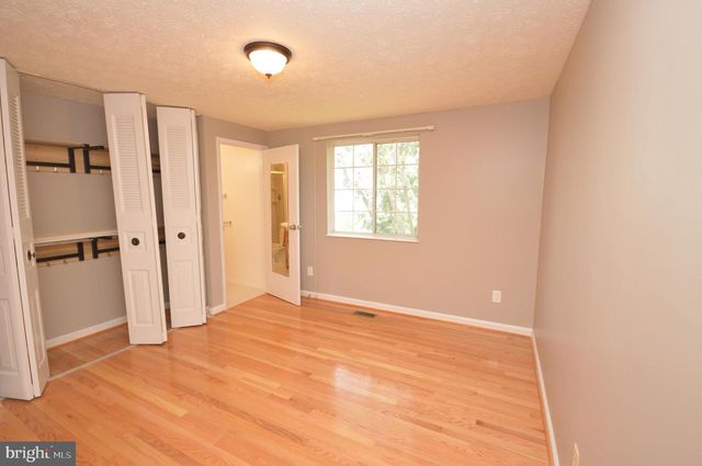 7011 VANTAGE DR, Alexandria, VA 22306