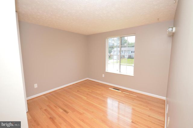 7011 VANTAGE DR, Alexandria, VA 22306