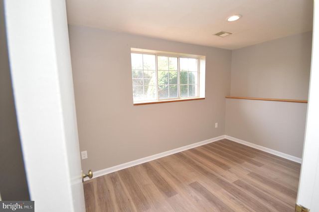 7011 VANTAGE DR, Alexandria, VA 22306