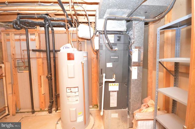 7011 VANTAGE DR, Alexandria, VA 22306