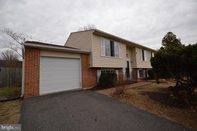 7011 VANTAGE DR, Alexandria, VA 22306