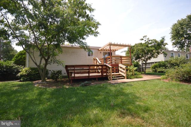 7011 VANTAGE DR, Alexandria, VA 22306