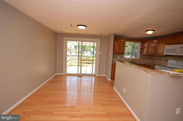 7011 VANTAGE DR, Alexandria, VA 22306