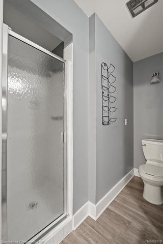 215 Woodsboro Drive, Royal Oak, MI 48067