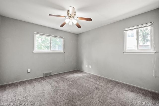 215 Woodsboro Drive, Royal Oak, MI 48067