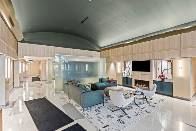 933 W VAN BUREN Street 523, Chicago, IL 60607