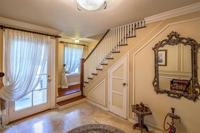 1535 Royal Boulevard, Glendale, CA 91207