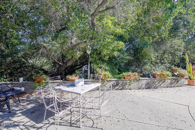 1535 Royal Boulevard, Glendale, CA 91207