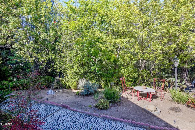 1535 Royal Boulevard, Glendale, CA 91207