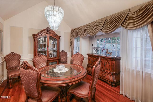 1535 Royal Boulevard, Glendale, CA 91207