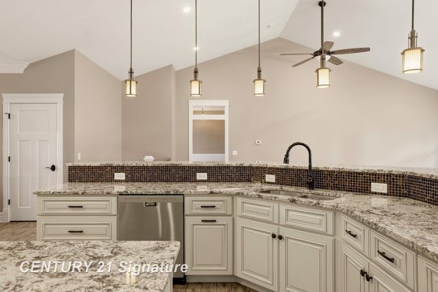 6022 Shadbush Drive, Saginaw, MI 48603