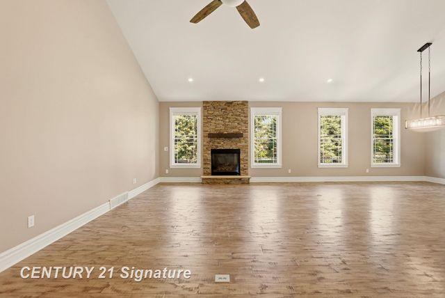 6022 Shadbush Drive, Saginaw, MI 48603