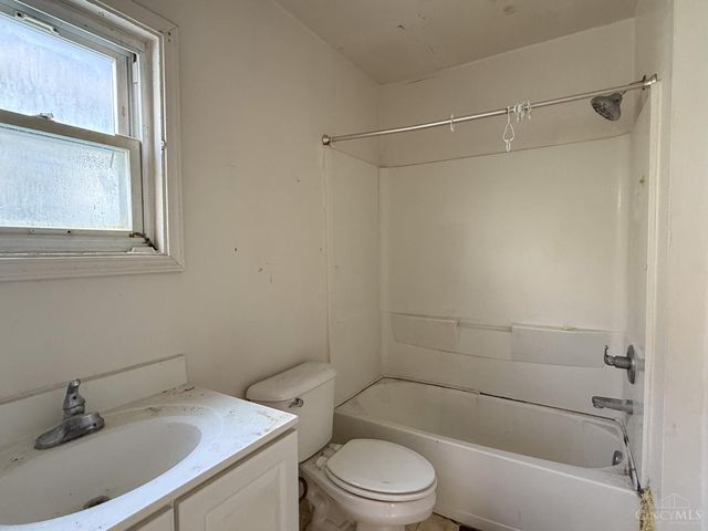 1608 Brewster Avenue, Cincinnati, OH 45207