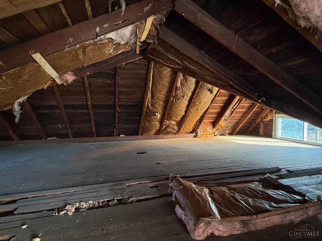 1608 Brewster Avenue, Cincinnati, OH 45207