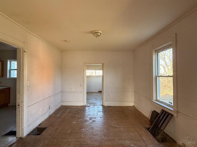 1608 Brewster Avenue, Cincinnati, OH 45207