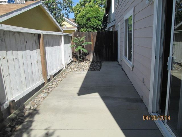 203 205 211 Maple St, Livermore, CA 94550