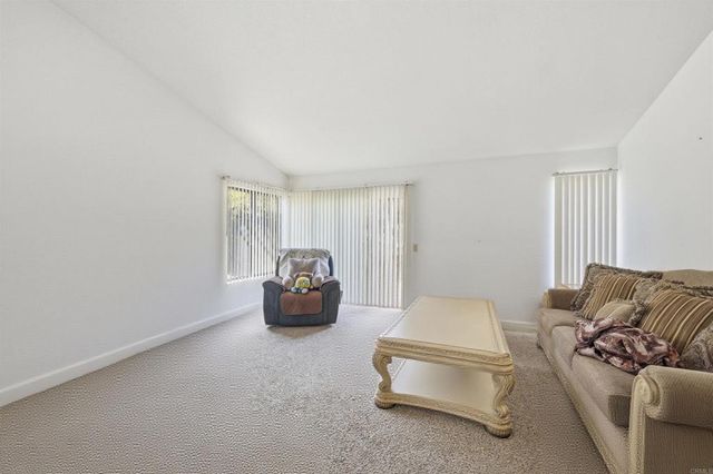 4308 Los Padres Dr, Fallbrook, CA 92028