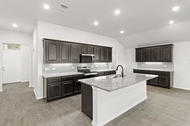 7816 Kingfisher Road, Aubrey, TX 76227