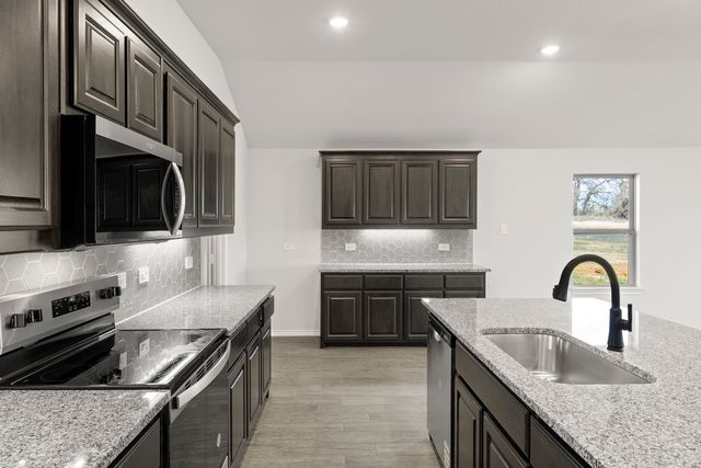 7816 Kingfisher Road, Aubrey, TX 76227