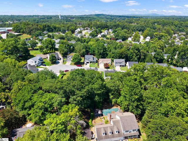 21 Red Shirt Court, Greer, SC 29651