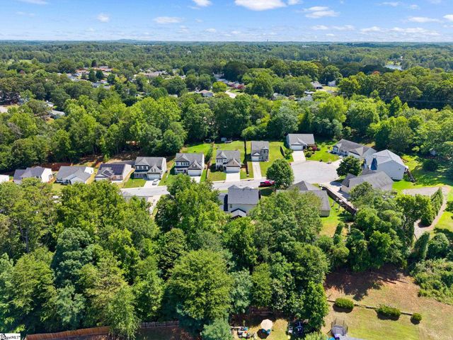 21 Red Shirt Court, Greer, SC 29651