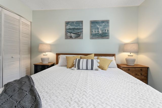 235 Dartmouth Rd, St Augustine, FL 32086