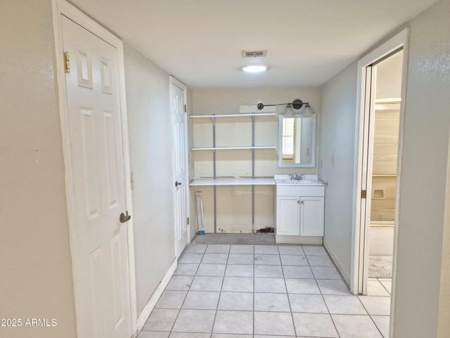 18242 N 66th Avenue, Glendale, AZ 85308