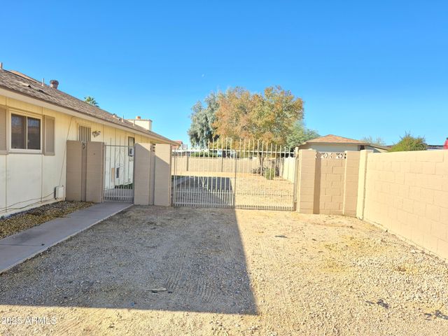 18242 N 66th Avenue, Glendale, AZ 85308