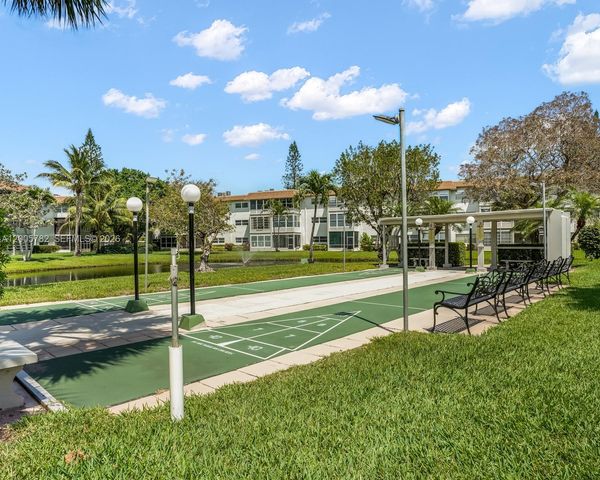 3506 NW 49th Avenue 511, Lauderdale Lakes, FL 33319