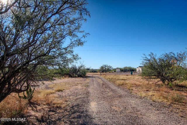 8777 E Ellsworth Lane, Hereford, AZ 85615