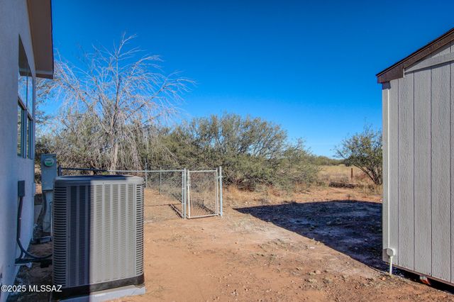 8777 E Ellsworth Lane, Hereford, AZ 85615