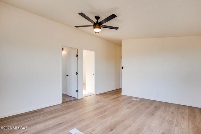 8777 E Ellsworth Lane, Hereford, AZ 85615