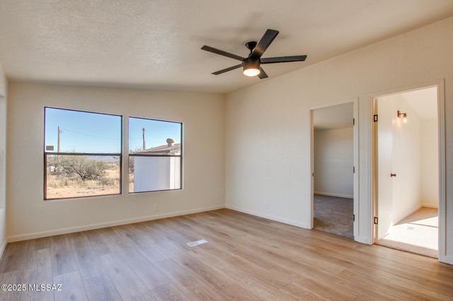 8777 E Ellsworth Lane, Hereford, AZ 85615